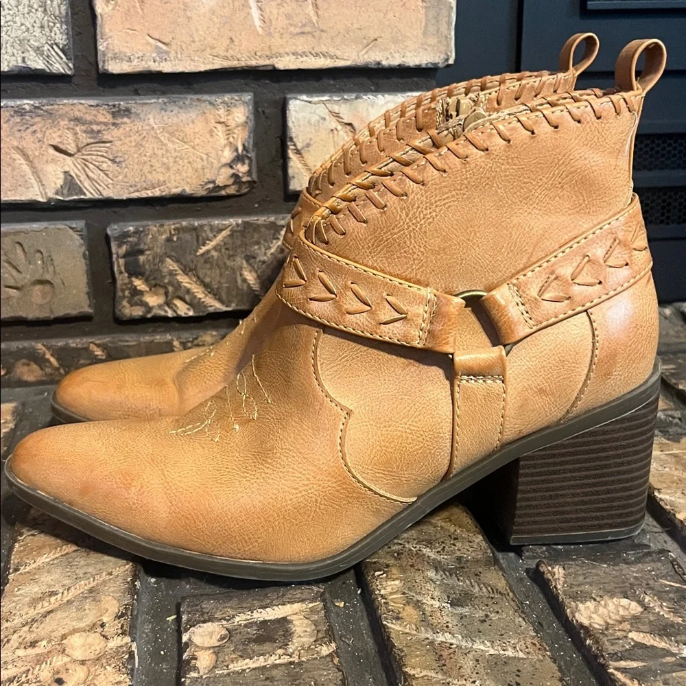 FRYE AND CO.‎ Tan Womens Palma Stacked Heel Booties 8.5
